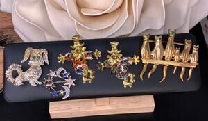 Whimsical Novelty Brooch Lot Clowns Cats Dog Moon Stars 5 Pc